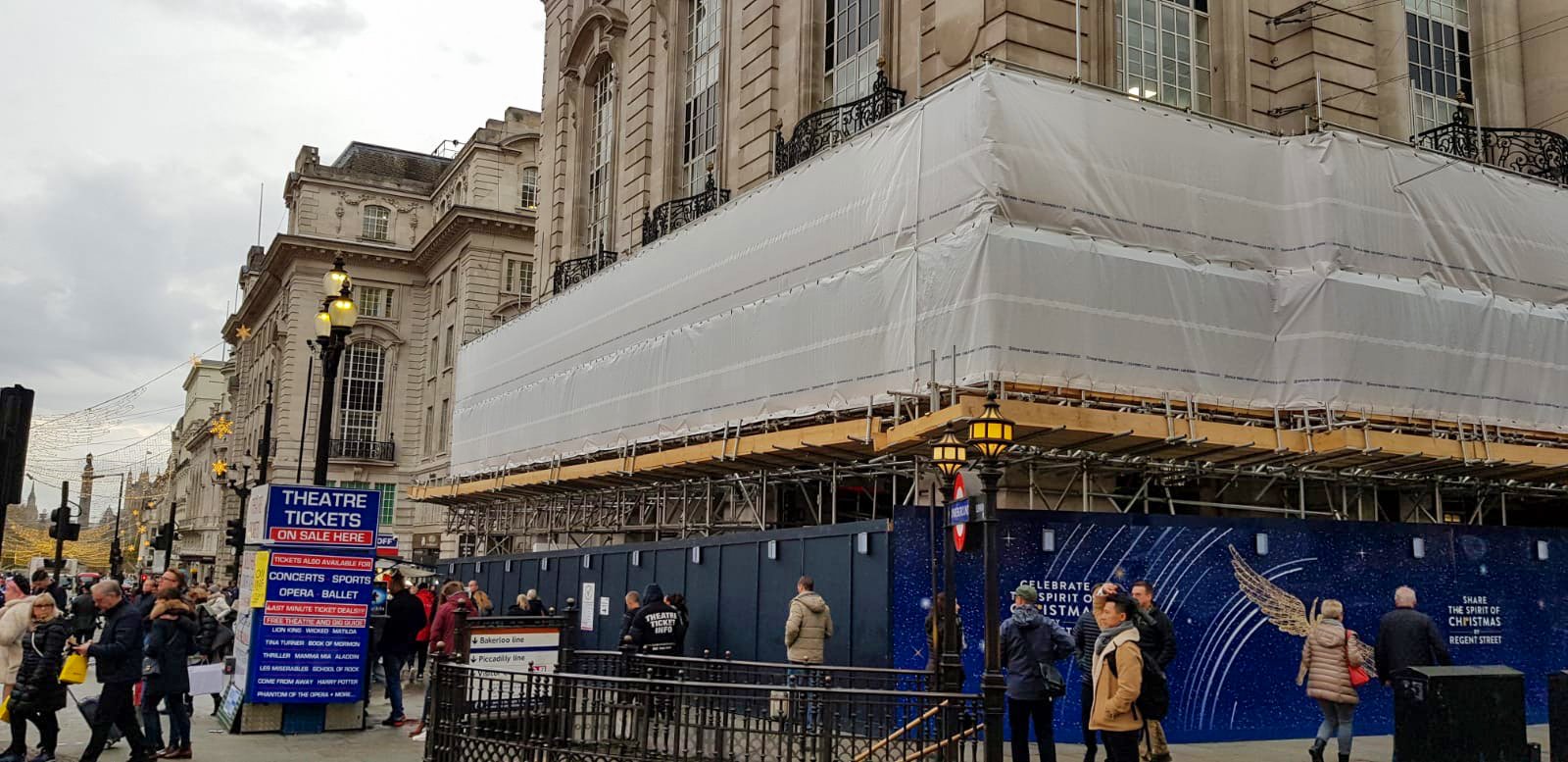 Roll of BIG BEN Superclad® Premium Flame Retardant Scaffold Sheeting